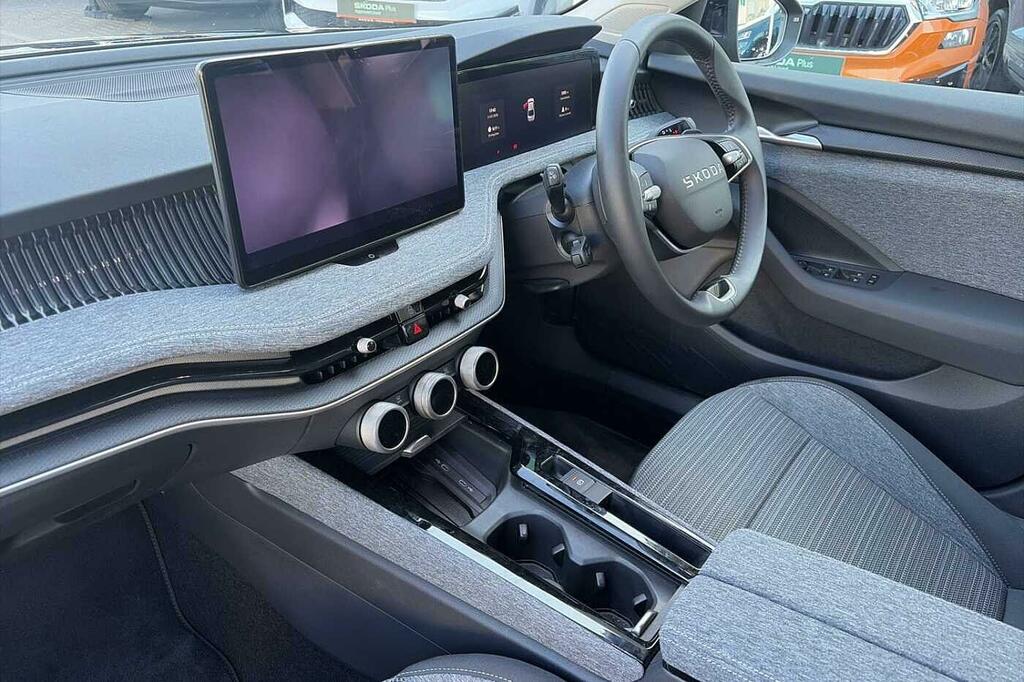 Skoda Superb 1.5 Tsi E-tec Se Technology Dsg Black #2