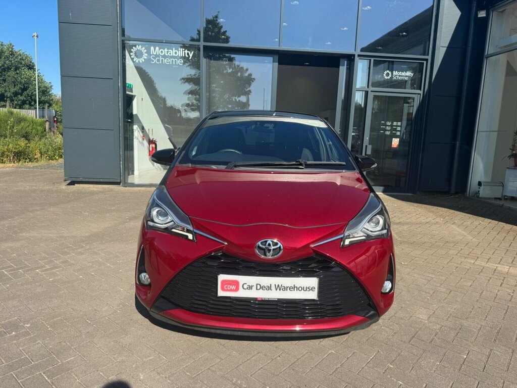 Toyota Yaris 1.5 Vvt-i Blue Bi-tone Euro 6 Red