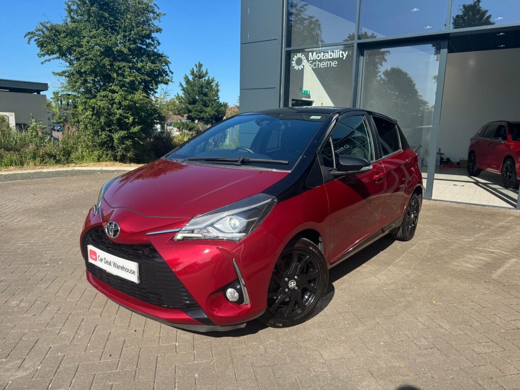 Toyota Yaris 1.5 Vvt-i Blue Bi-tone Euro 6 Red #2