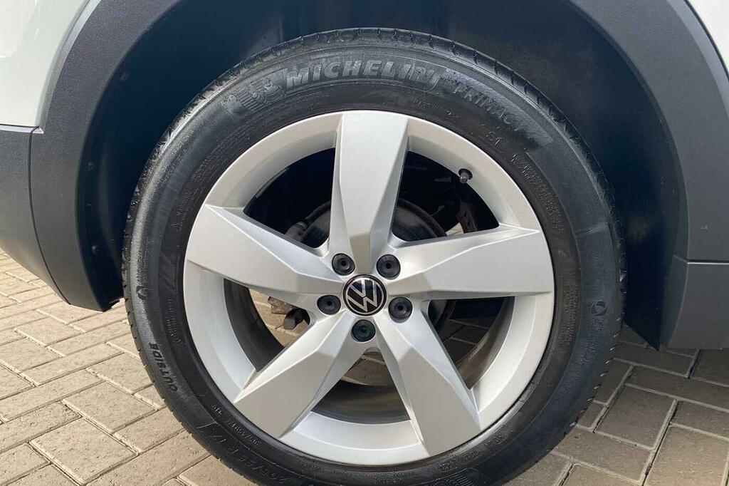 Volkswagen T-Cross 1.0 Tsi 110 Sel White #5