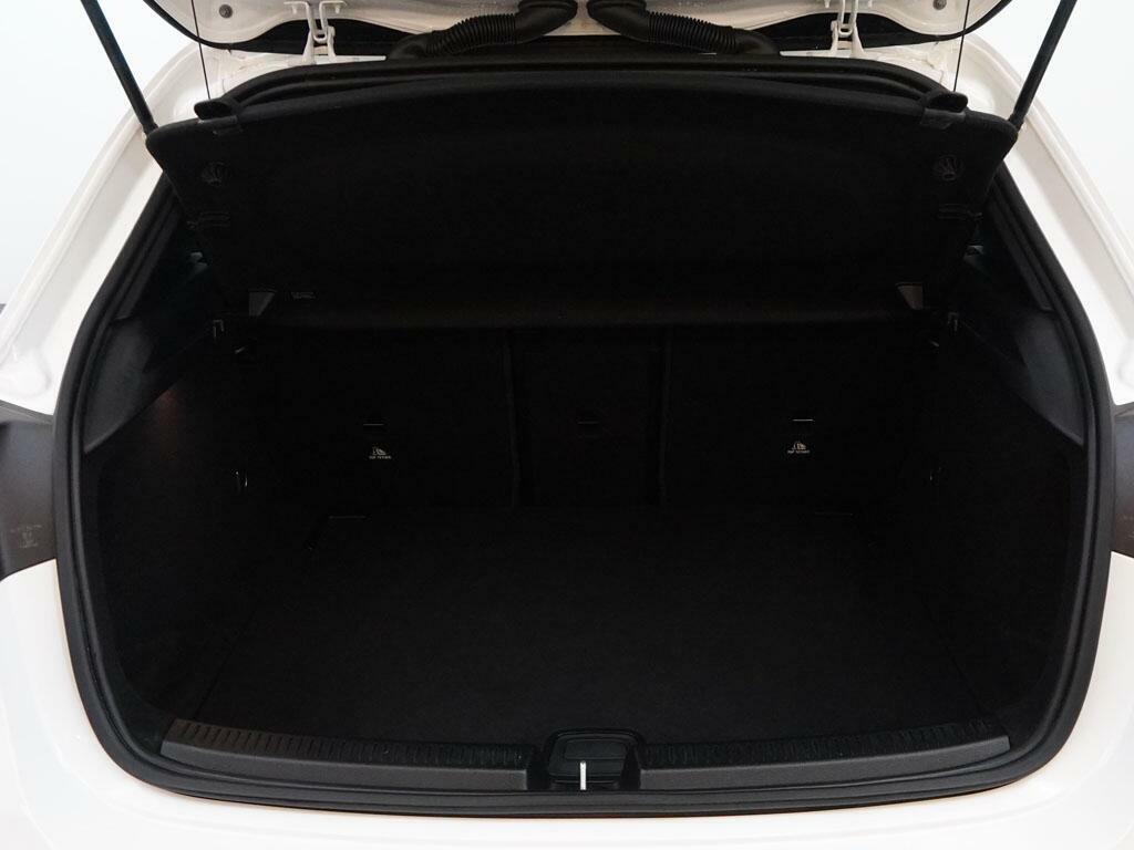 Mercedes-Benz A Class A200 Amg Line Executive White #10