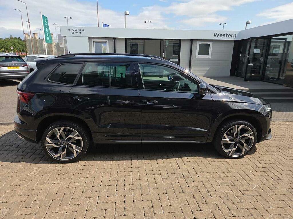 Skoda Karoq 1.5 Tsi Sportline Edition Dsg Black #4