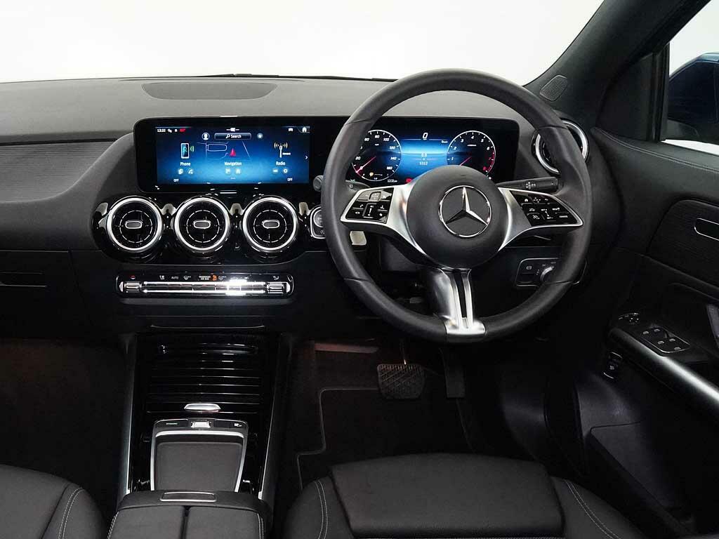Mercedes-Benz GLA Class Gla 180 Sport Edition SN74UEP Blue #5