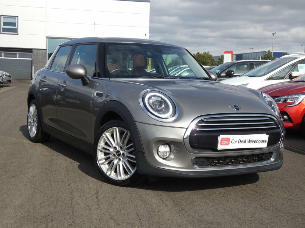 Mini Hatch 1.5 Cooper Exclusive Euro 6 Ss Silver