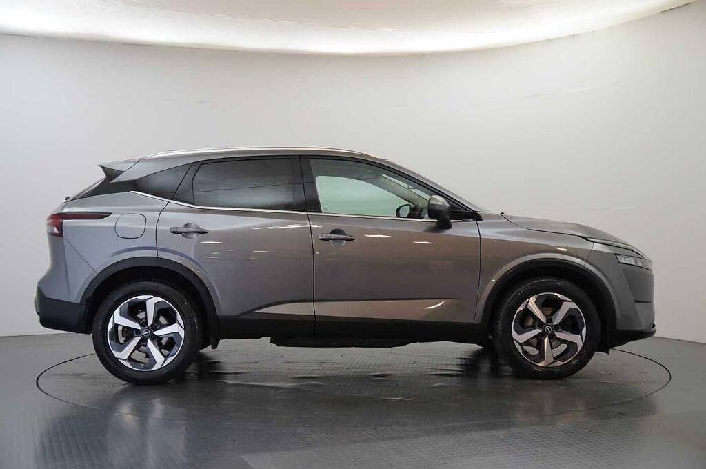 Nissan Qashqai 1.3 Dig-t Mh 140 N-connecta With Glass Roof Sat Grey #6
