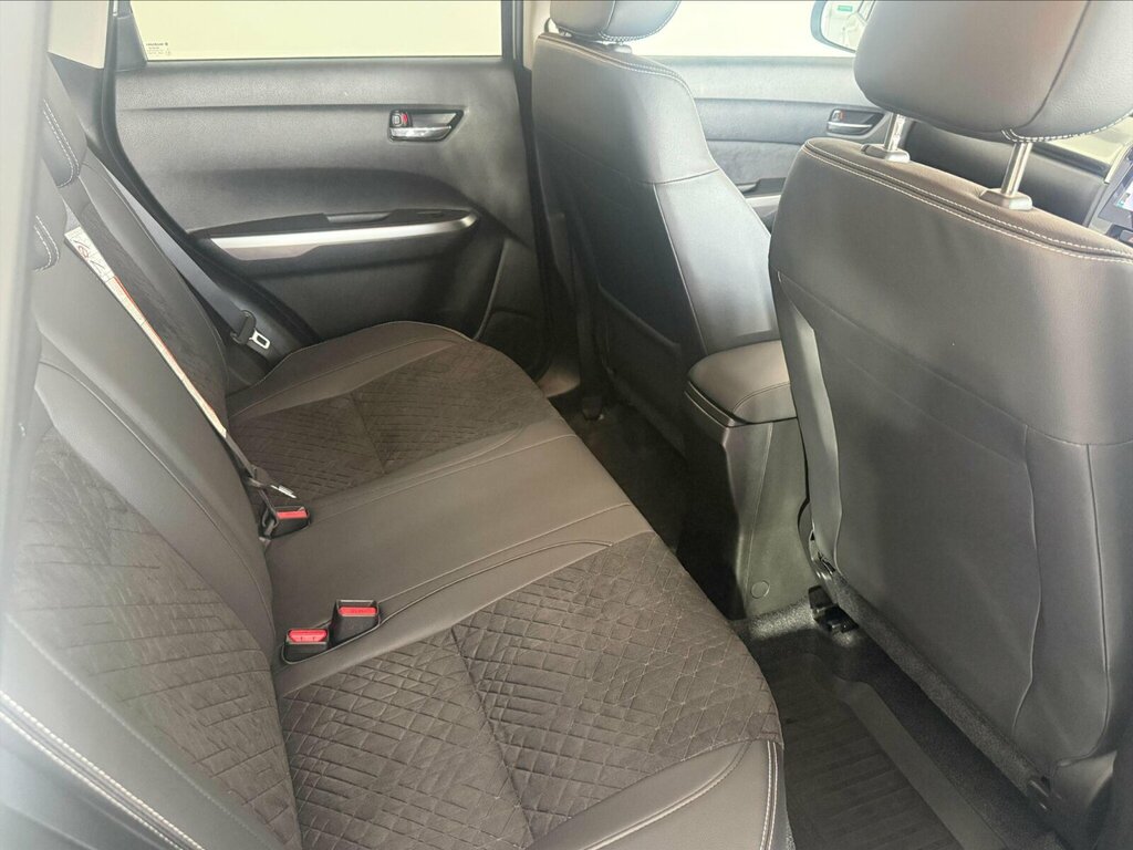 Suzuki Vitara 135Kw Motion Allgrip-e 61Kwh Black #8