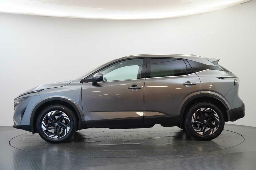 Nissan Qashqai 1.3 Dig-t Mh 140 N-connecta With Sat Nav And 360 S Grey #5