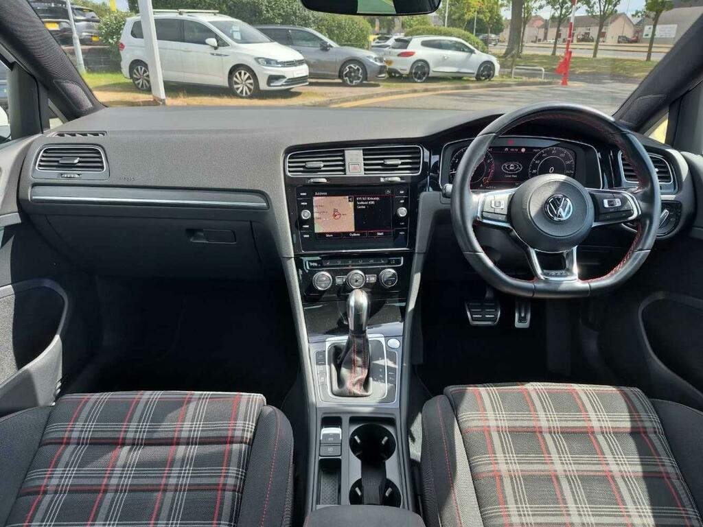 Volkswagen Golf 1.5 Tsi Evo Match Edition White #10