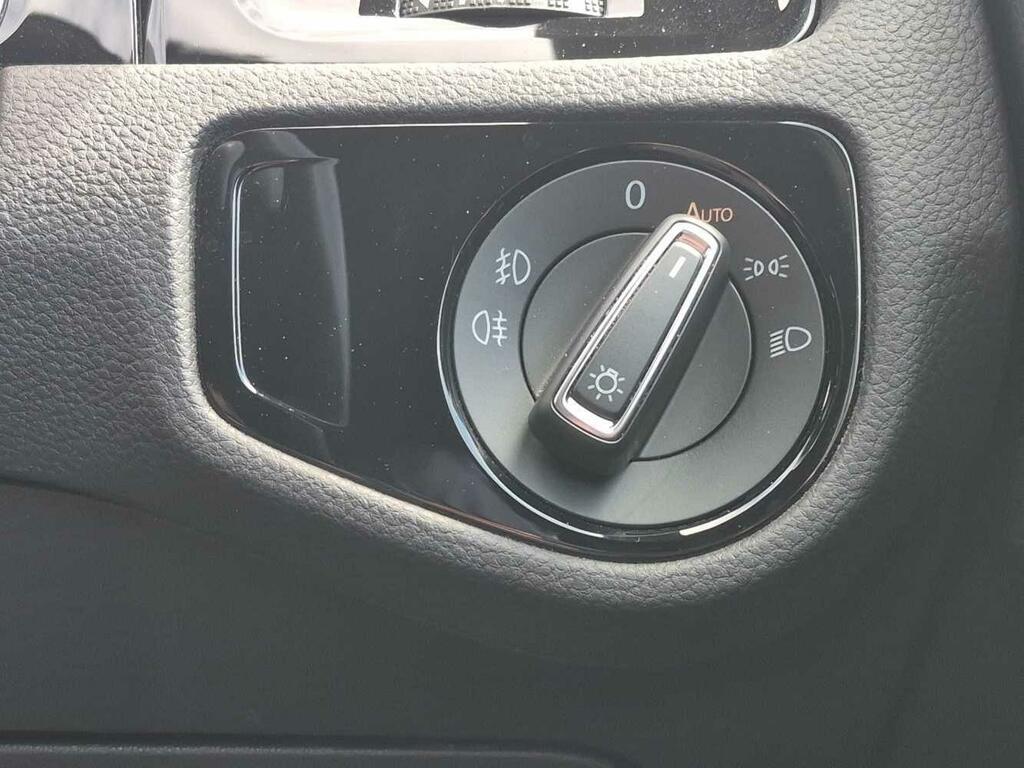 Volkswagen Golf 1.5 Tsi Evo Match Edition White #17