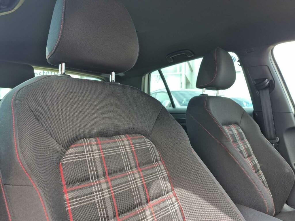 Volkswagen Golf 1.5 Tsi Evo Match Edition White #12