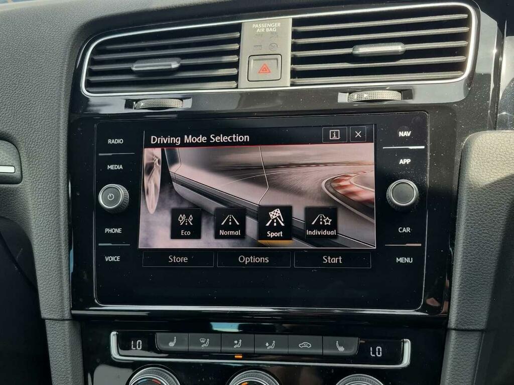 Volkswagen Golf 1.5 Tsi Evo Match Edition White #25
