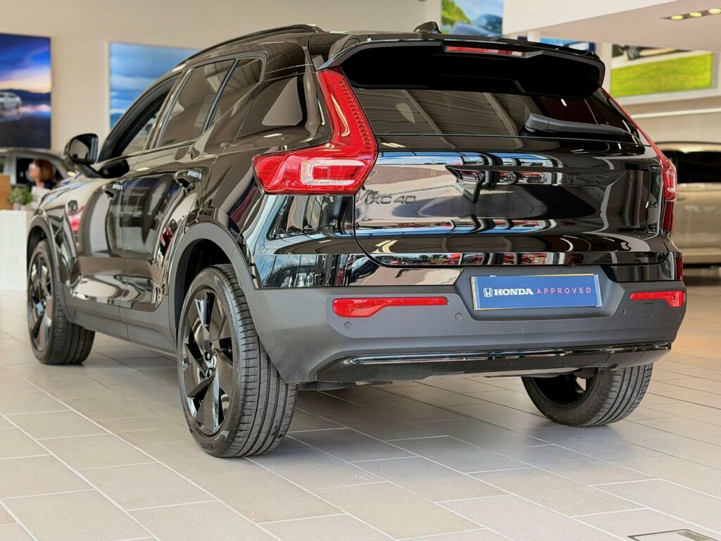 Volvo XC40 2.0 B4 Mhev Plus Black Edition Dct Euro 6 S Black #4