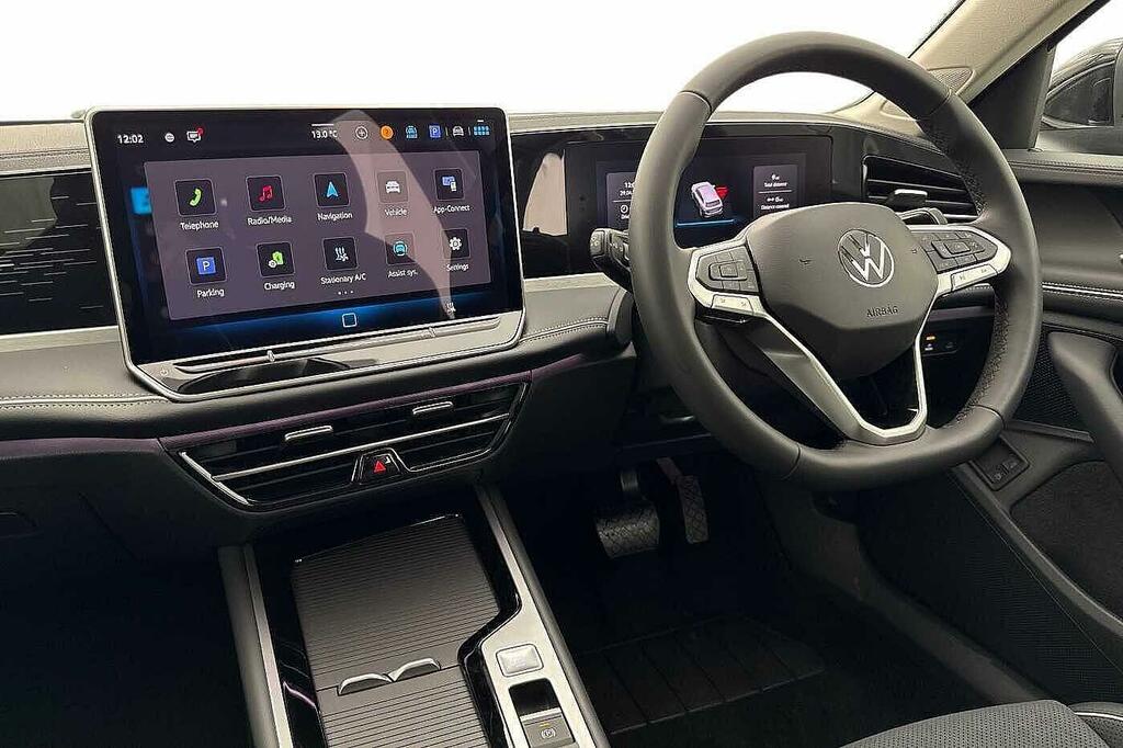 Volkswagen Passat 1.5 Tsi Ehybrid Elegance Dsg Black #2