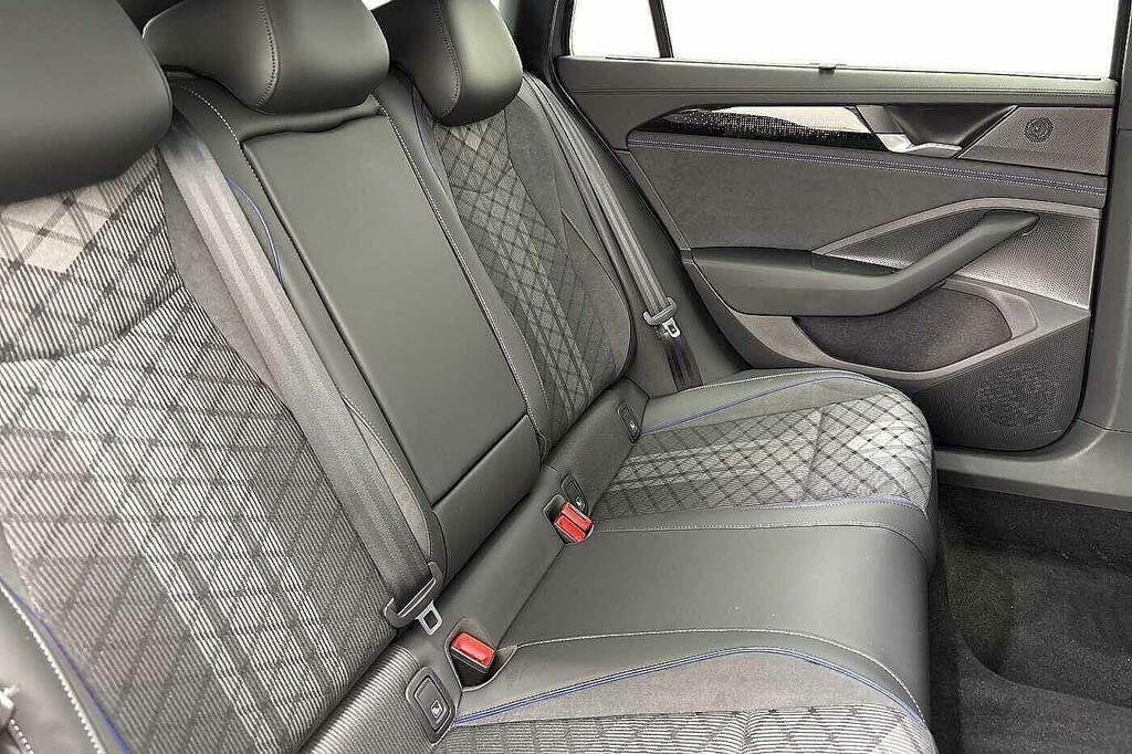 Volkswagen Passat 1.5 Tsi Ehybrid Life Dsg Grey #9