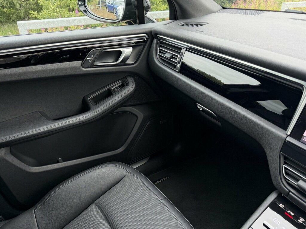 Porsche Macan V6 S Pdk Euro 6 Red #16