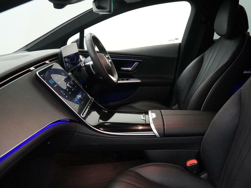 Mercedes-Benz EQE Saloon Black #33