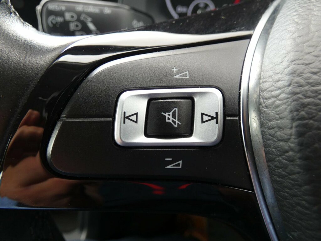 Volkswagen Polo Polo Beats Tsi Black #19
