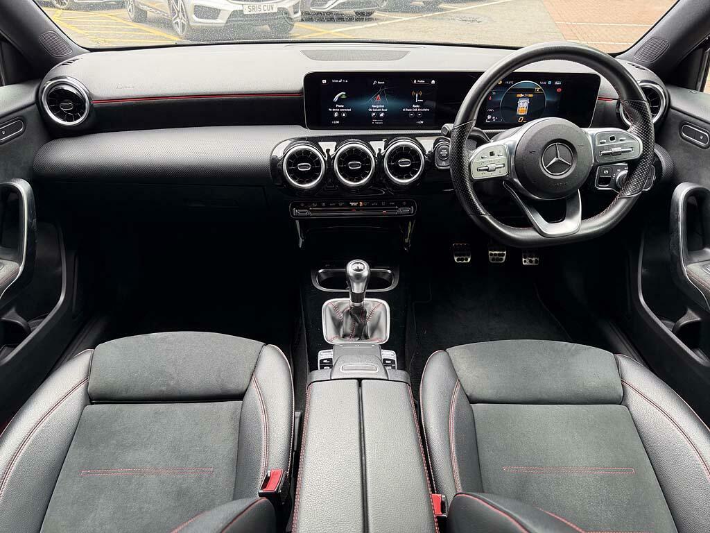 Mercedes-Benz A Class A 180 Amg Line Executive Black #5