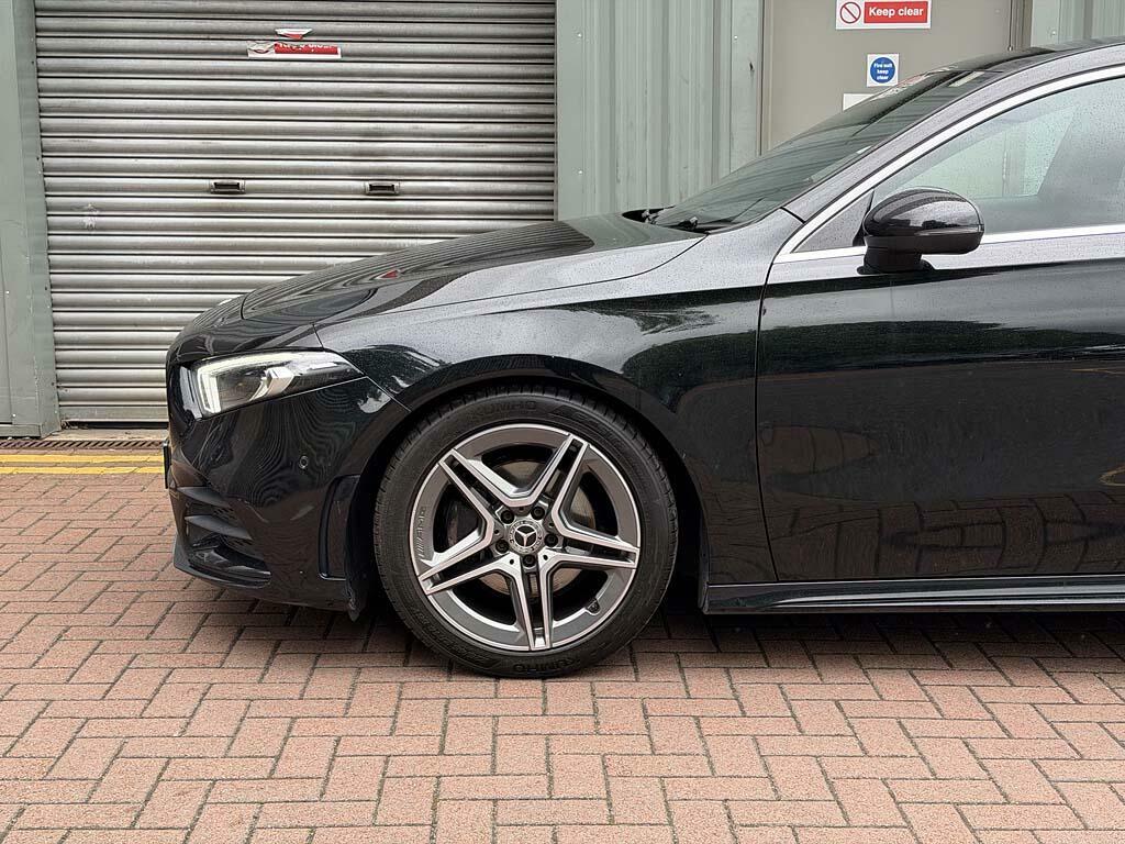 Mercedes-Benz A Class A 180 Amg Line Executive Black #6