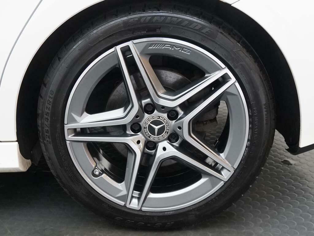 Mercedes-Benz A Class A 250 Amg Line Executive White #6