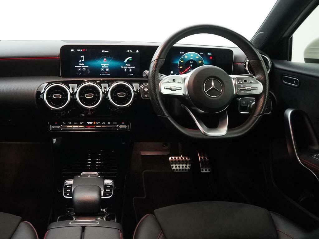 Mercedes-Benz A Class A 250 Amg Line Executive White #5