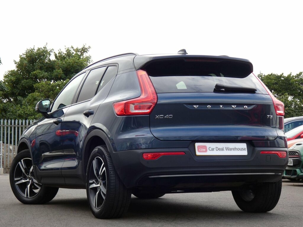 Volvo XC40 1.5 T3 R-design Euro 6 Ss Blue #3