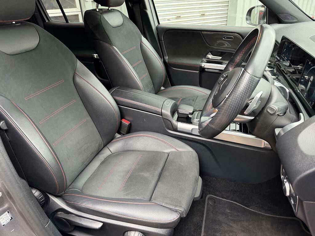 Mercedes-Benz GLB Class Glb 200 D 4Matic Amg Line Premium Silver #25