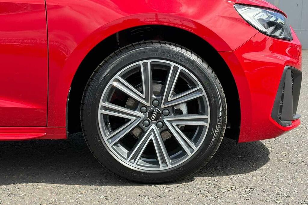 Audi A1 S Line 25 Tfsi 95 Ps 5-Speed Red #5