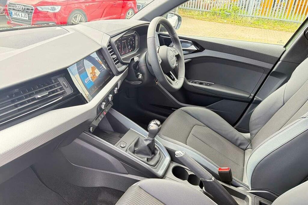 Audi A1 25 Tfsi S Line SM26HFV Green #2
