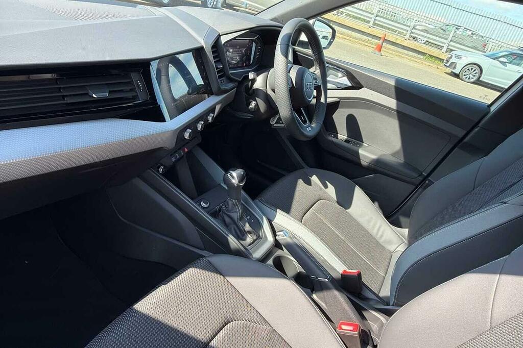 Audi A1 S Line 30 Tfsi 116 Ps S Tronic SL26NYP White #2