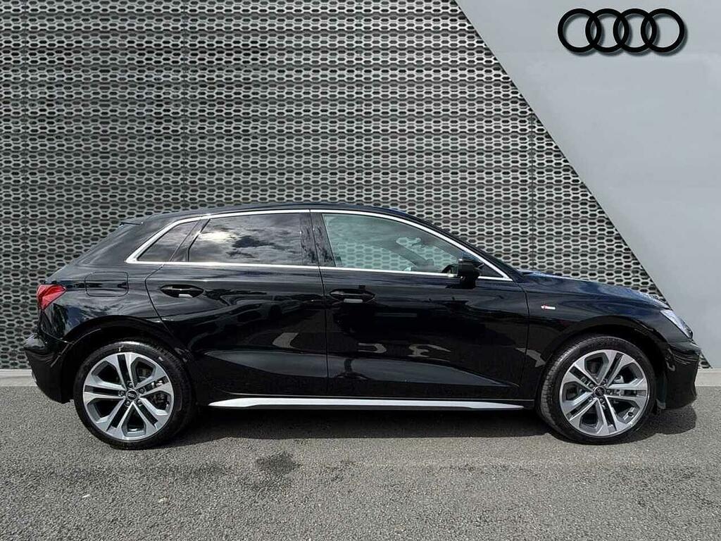 Audi A3 S Line Tfsi E 204 Ps S Tronic SM26LSJ Black #4
