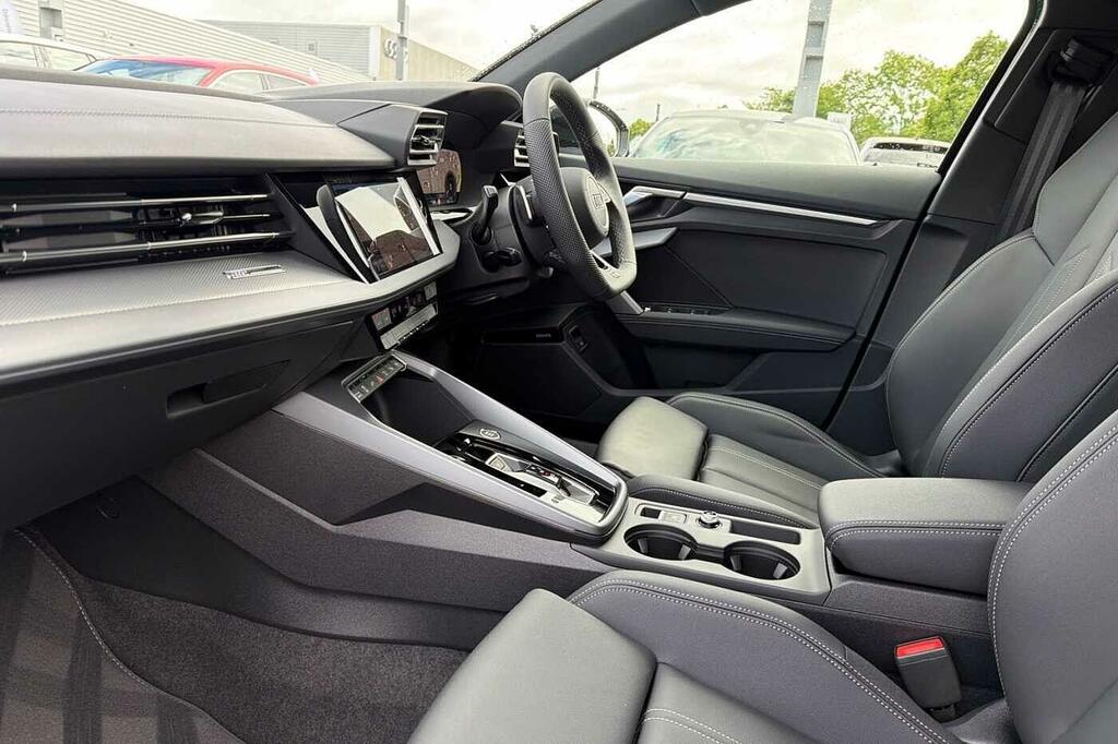 Audi A3 S Line Tfsi E 204 Ps S Tronic SM26LSJ Black #2