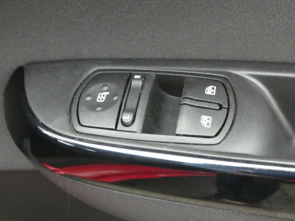 Vauxhall Corsa 1.4 Sport Ac Red #17