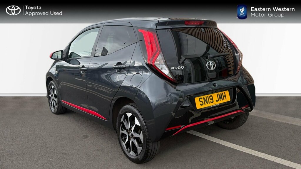 Toyota Aygo 1.0 Vvt-i X-trend Euro 6 Grey #4