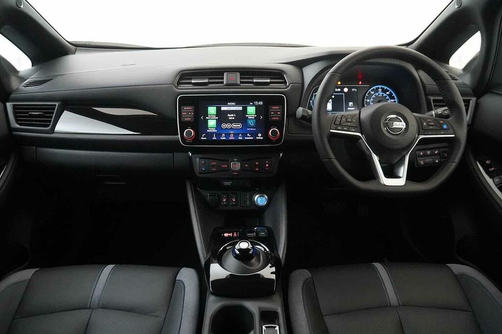 Nissan Leaf 110Kw N-connecta 40Kwh Black #14