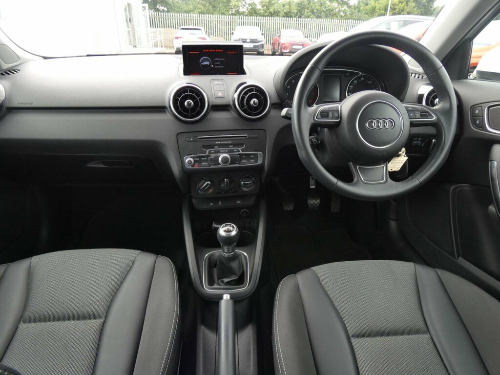 Audi A1 Sportback 1.6 Tdi Sport Nav Ss 116Ps Grey #8