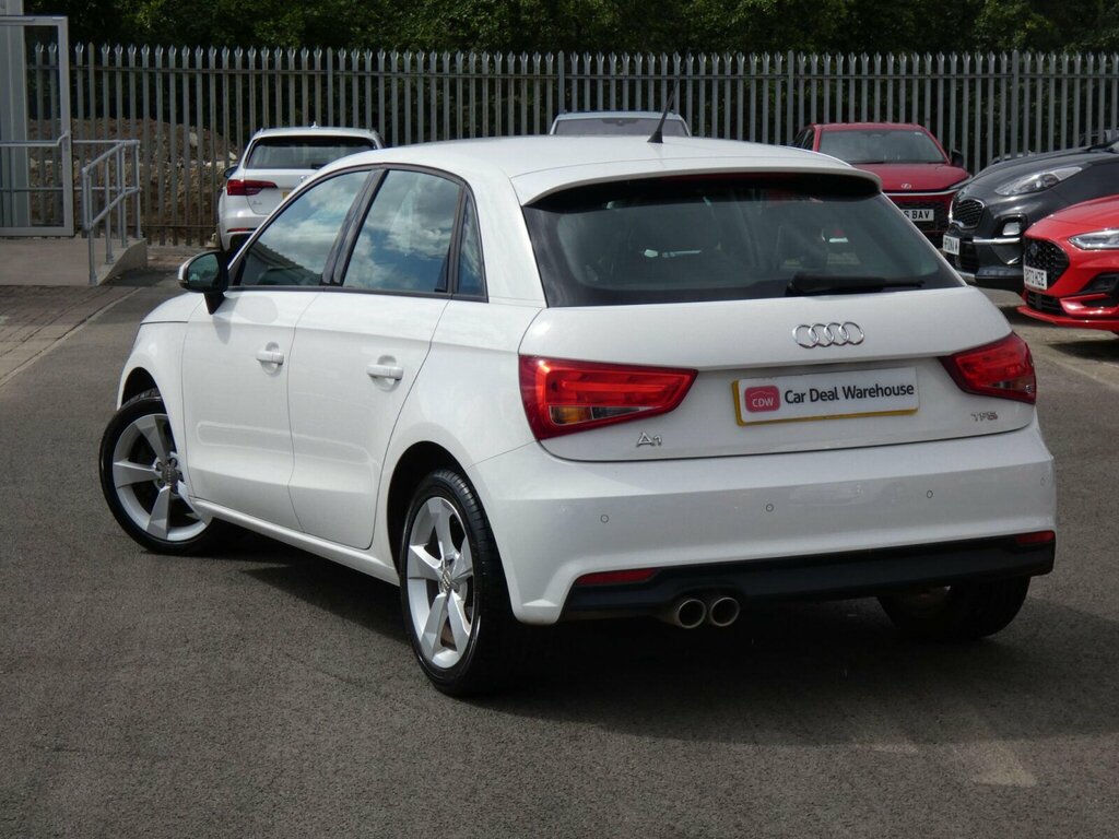 Audi A1 Sportback 1.6 Tdi Sport Nav Ss 116Ps Grey #3