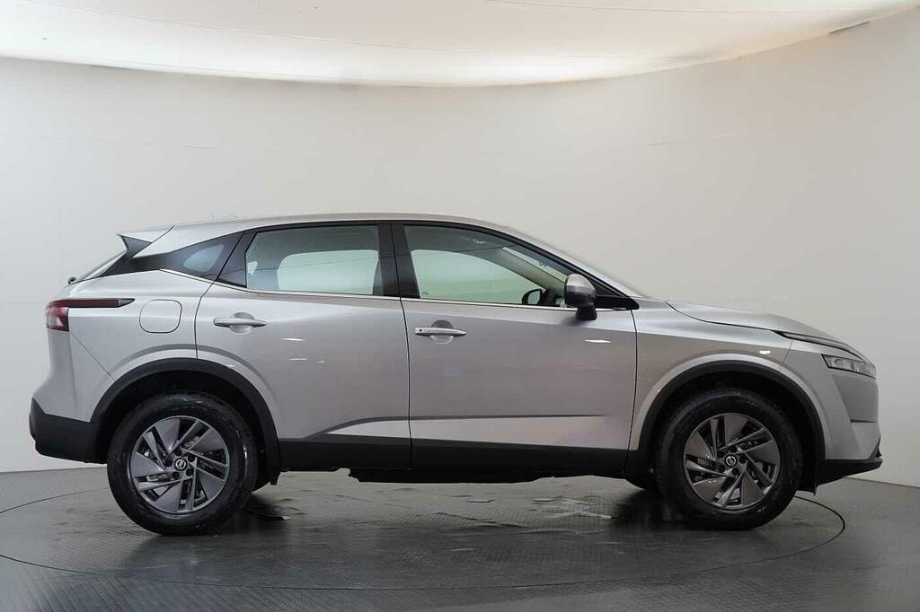 Nissan Qashqai 1.3 Dig-t Mh 140 Acenta Premium With Rear View Cam Silver #6