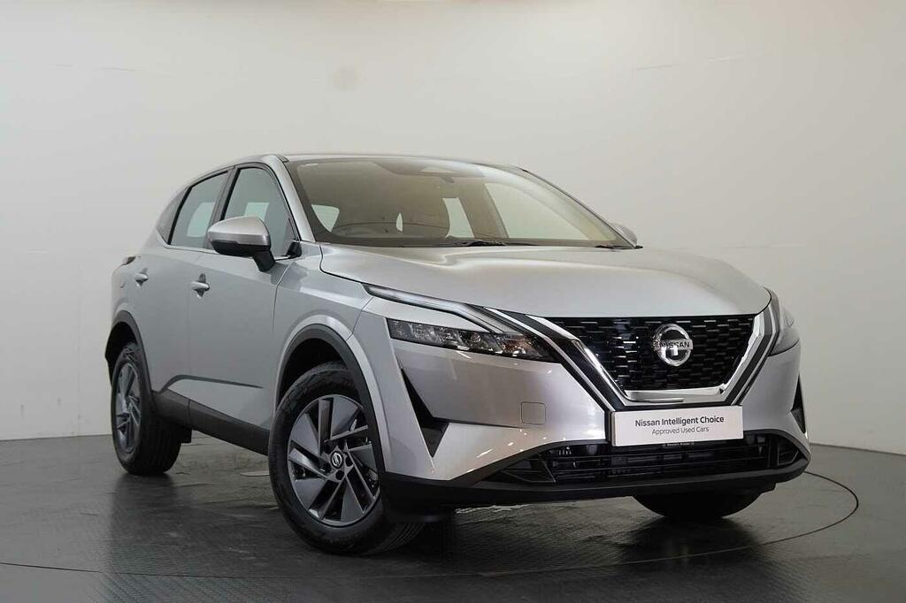 Nissan Qashqai 1.3 Dig-t Mh 140 Acenta Premium With Rear View Cam Silver