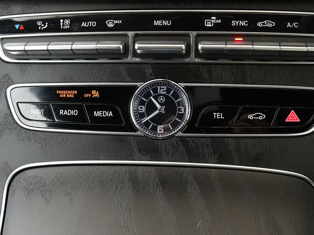 Mercedes-Benz E Class 3.0 E350d V6 Amg Line Premium Plus G-tronic 4Ma Black #29