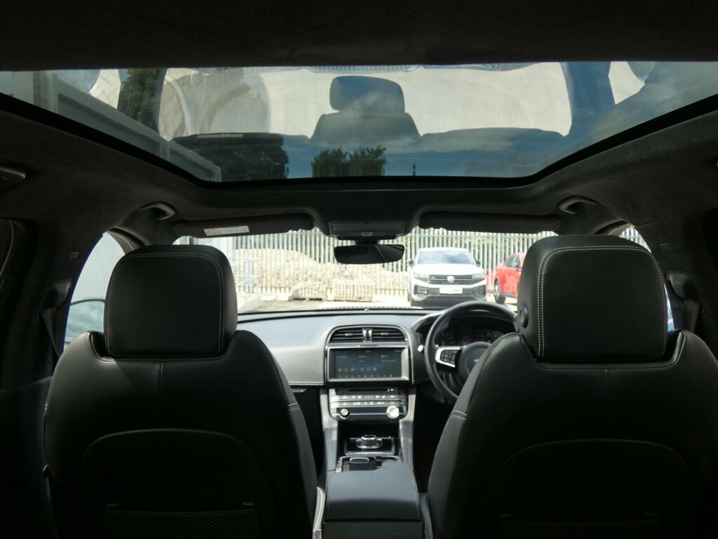 Jaguar F-Pace Estate Special Edi 2.0D 240 Chequered Flag A Black #15