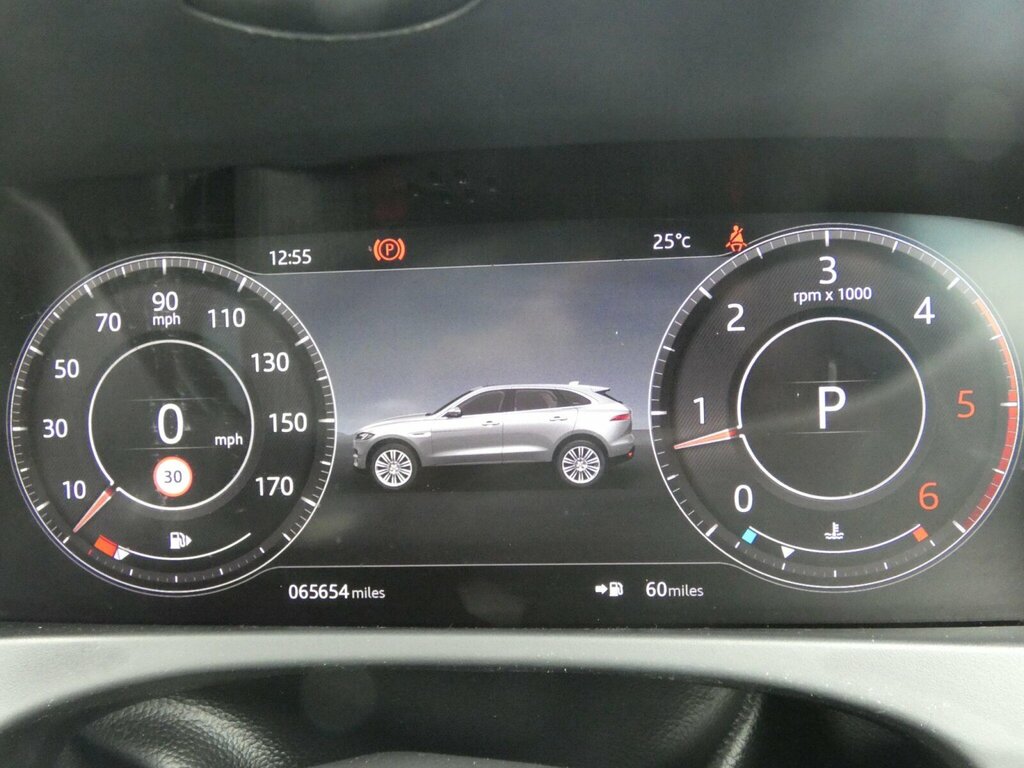 Jaguar F-Pace Estate Special Edi 2.0D 240 Chequered Flag A Black #41