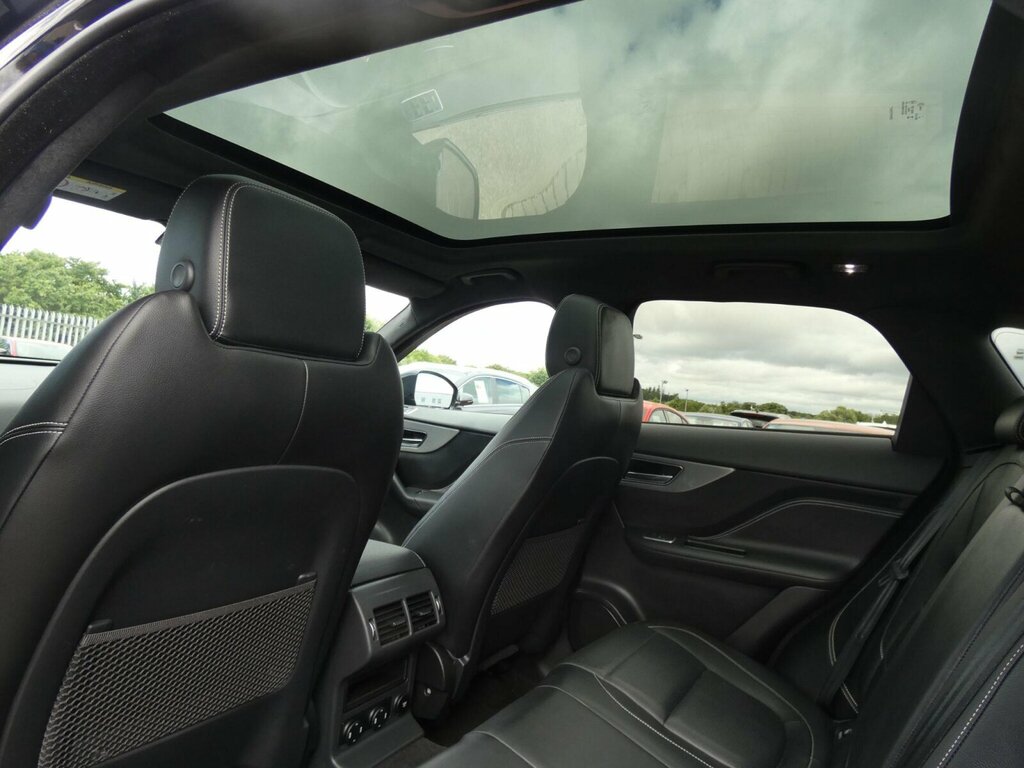 Jaguar F-Pace Estate Special Edi 2.0D 240 Chequered Flag A Black #18