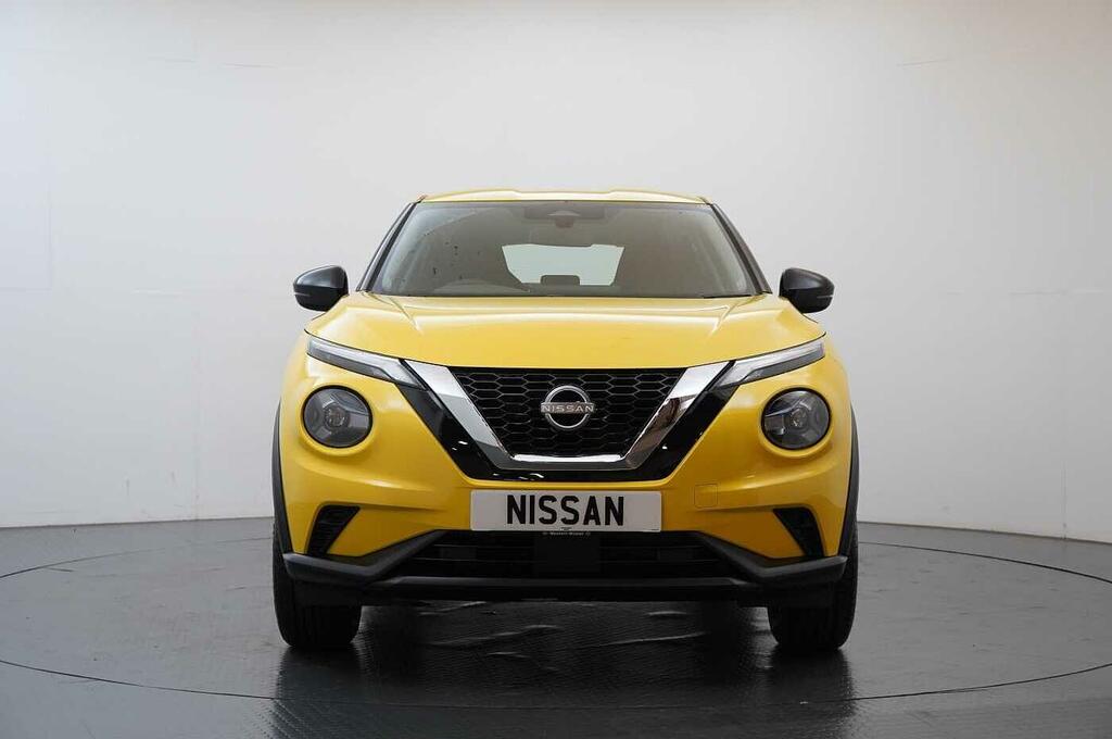 Nissan Juke 1.0 Dig-t 114 Acenta Premium Dct With Rear Vi HY25LXG Yellow #4