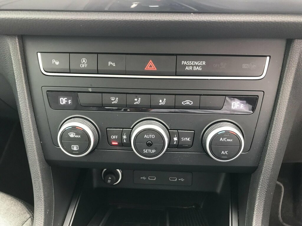 Seat Ateca Seat Estate 1.5 Tsi Evo Xperience Dsg White #42