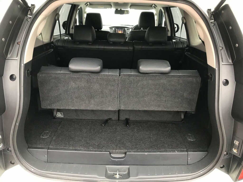 Mitsubishi Shogun Sport D 3 Brown #43