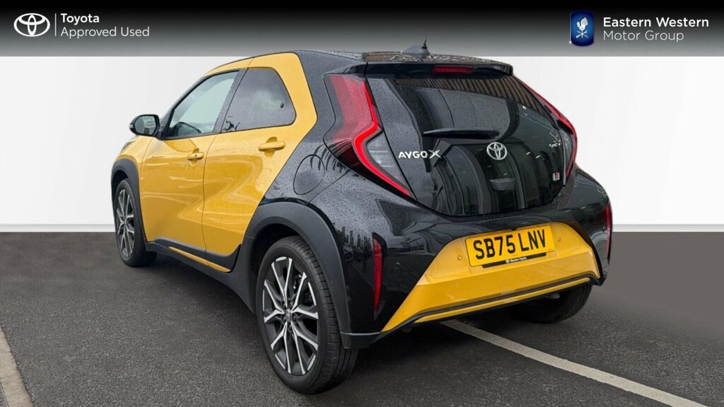 Toyota Aygo X 1.5H Gr Sport Cvt Euro 6 Ss Yellow #4