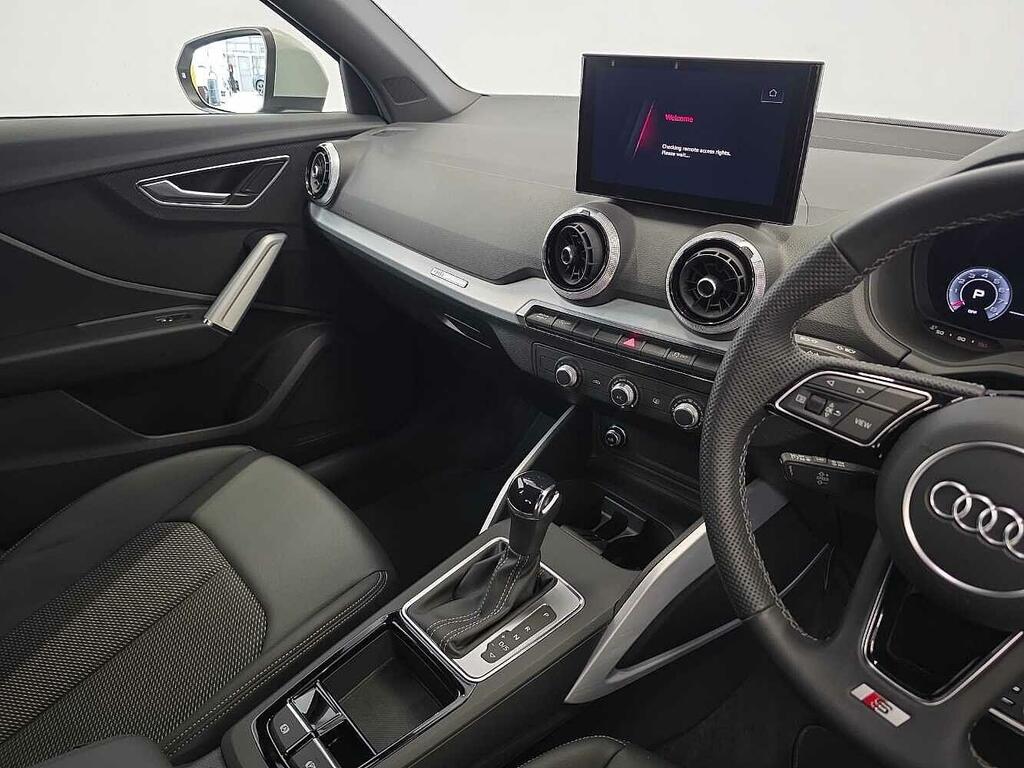 Audi Q2 Black Edition 35 Tfsi 150 Ps S Tronic Black #8