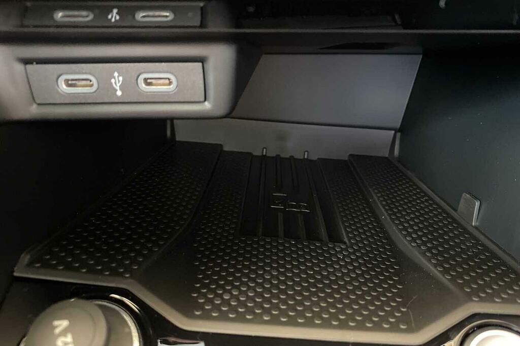 Volkswagen T-Roc R-line Black #36