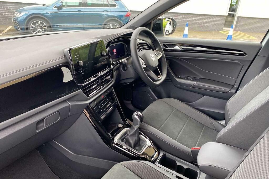 Volkswagen T-Roc R-line Black #2